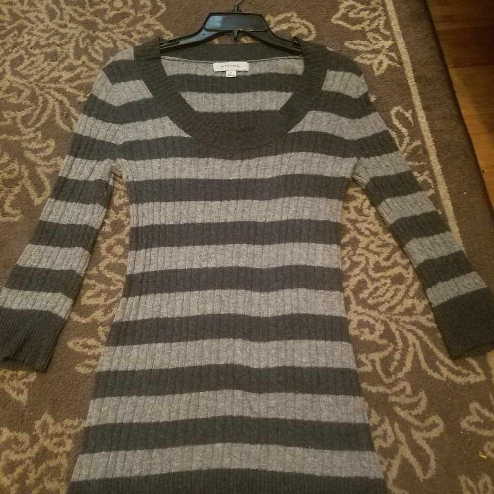 Merona Light Gray/ Dark Gray Mid Sleeve Sweater
